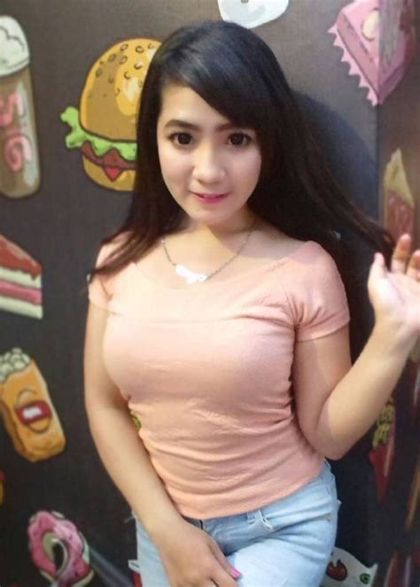 cewek montok bugil|Indonesia Montok Porn Videos 